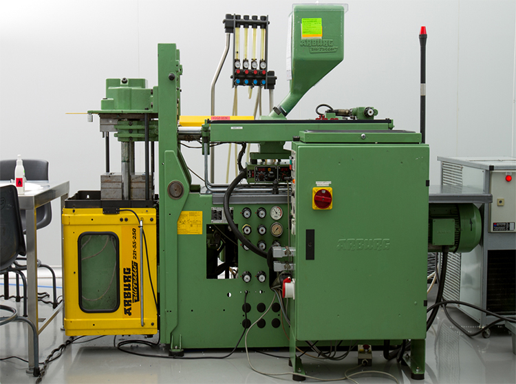 Arburg Plastic Injection Machine